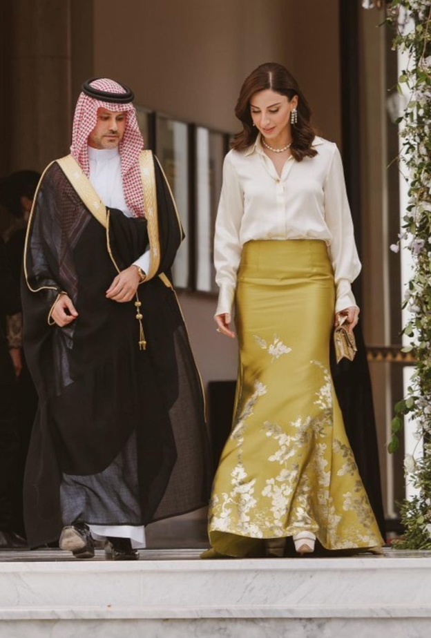 من هي الجوهرة المديميغ التي خطفت الأنظار بتصميم من توقيع أباديا ؟