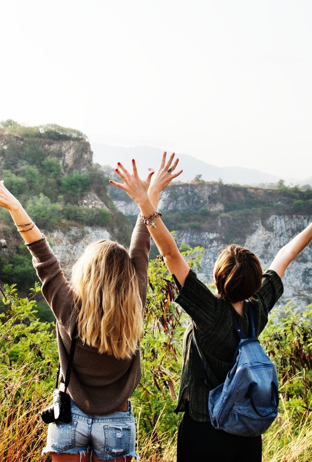 10 طرق تساعد في تعزيز الثقة بالنفس أثناء السفر