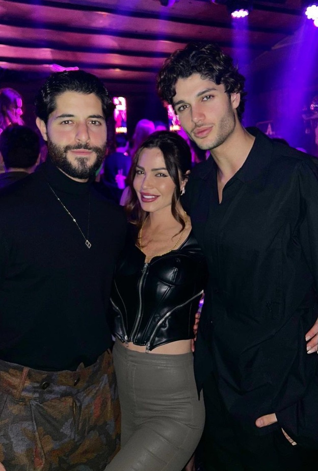 جيهان علامة مع أبنائها