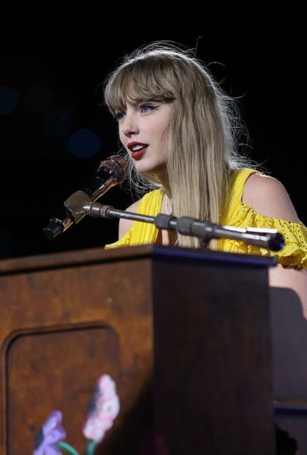 تايلور سويفت