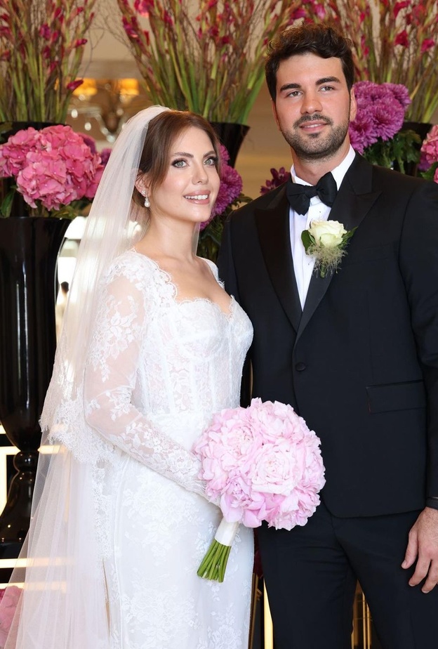 شاهدي إيدا إيجي Eda Ece بتصاميم مجوهرات تعكس شخصيتها