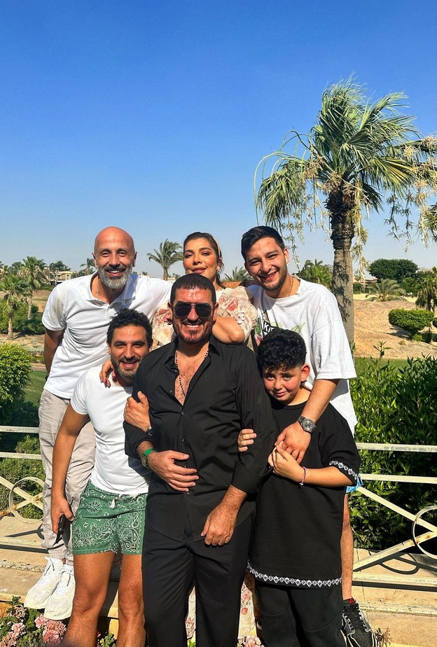 شاهدوا لحظات عائلية مرحة تجمع أصالة وزوجها فائق حسن وهكذا ظهرت موهبة ابنها الموسيقية 