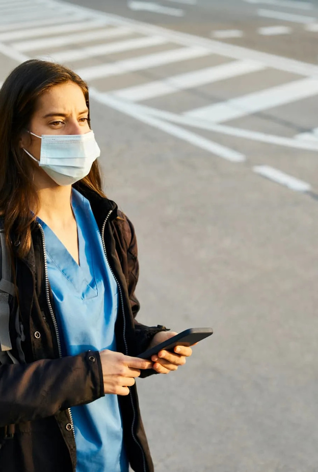 5 مهارات شخصية تحتاجها الممرضات المسافرات للعمل في الخارج
