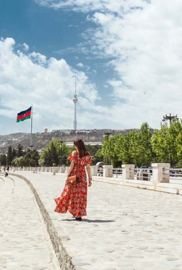 استمتعي بقضاء أروع العطلات الصيفية في أرض النار مع فندق فورسيزونز باكو