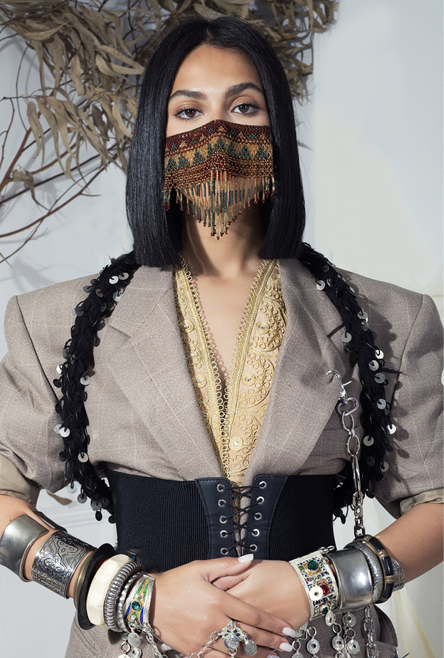 الفنانة المغربية منال
