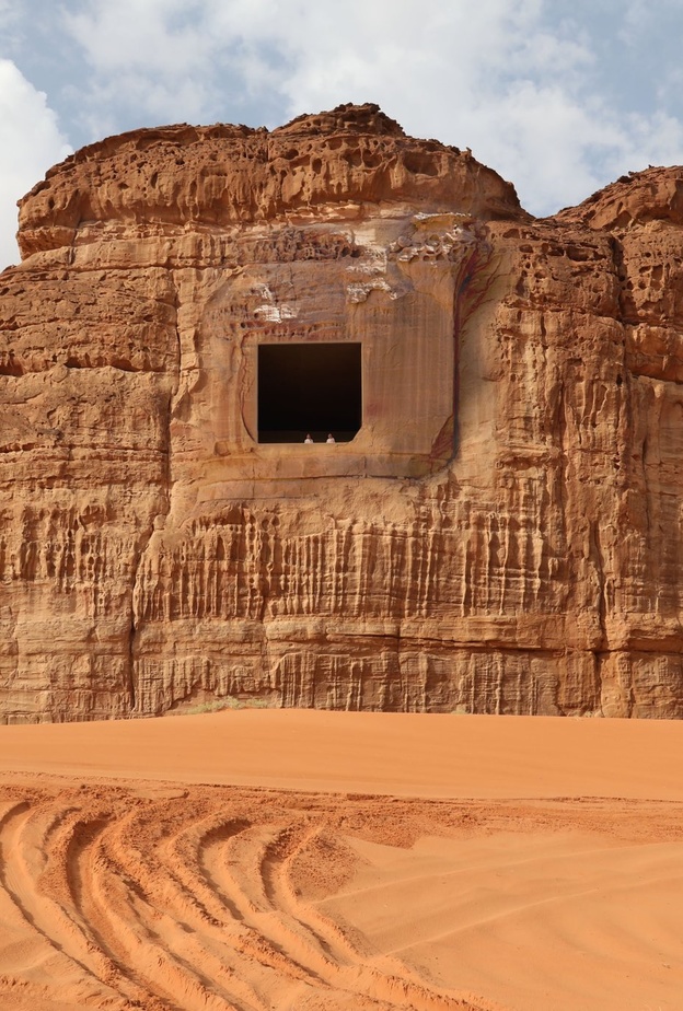 تحفة معمارية سعودية في الطريق.. بدء تنفيذ مشروع منتجع "شرعان" في العلا