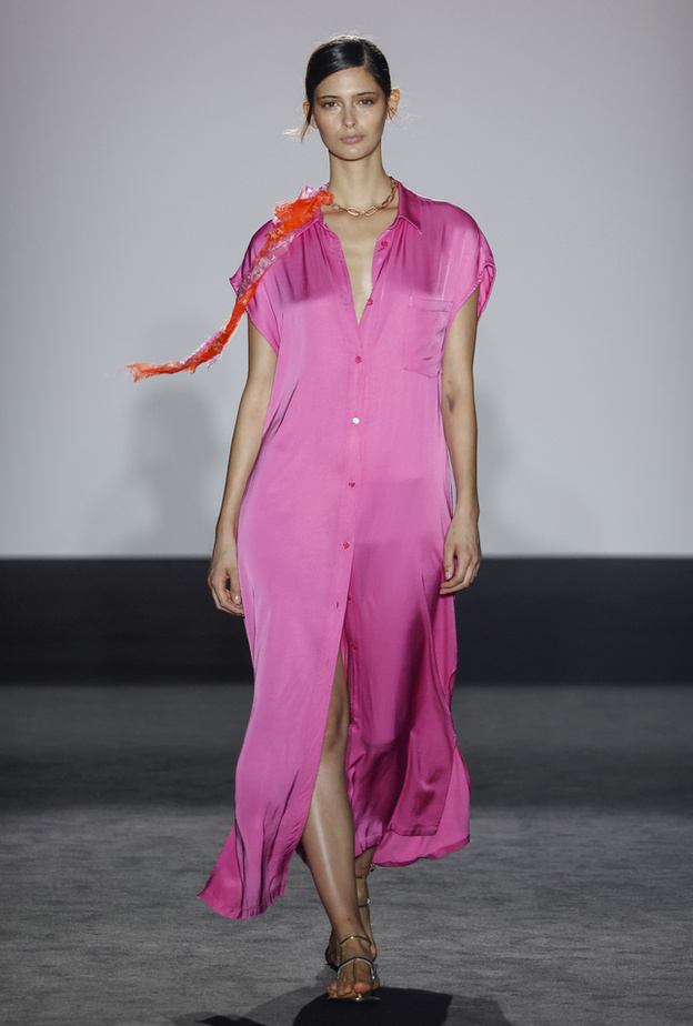 إطلالة من Lebor Gala