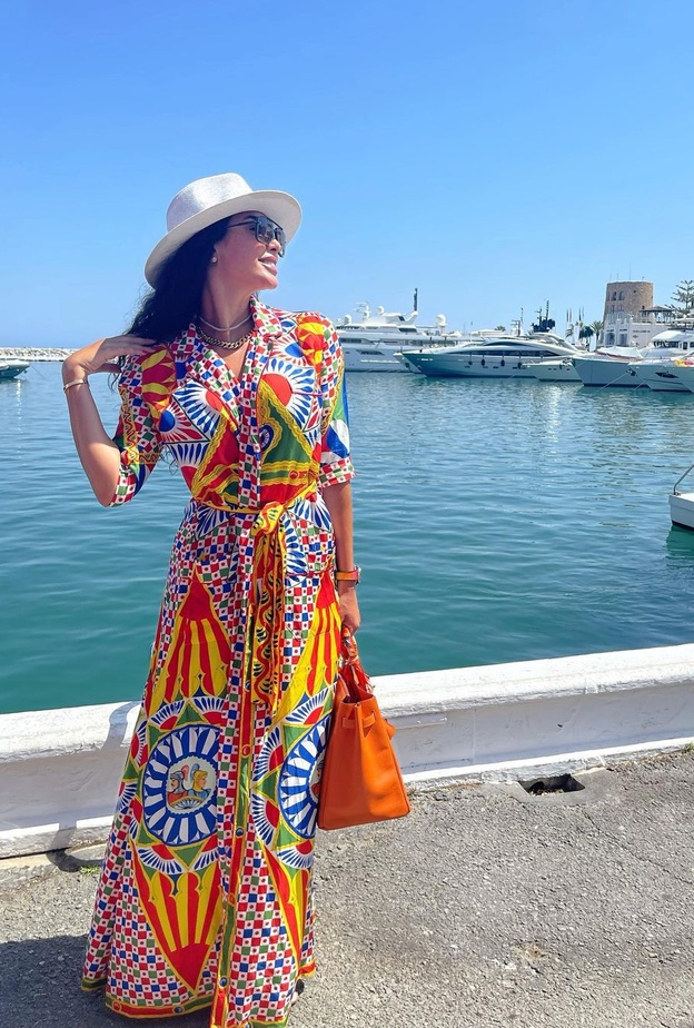 ماذا ترتدي النجمات العريبات أثناء السفر