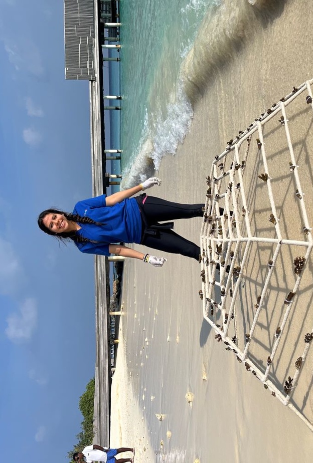 هايزل أروجو عالمة أحياء تعشق المحيطات والحيوانات البحرية  