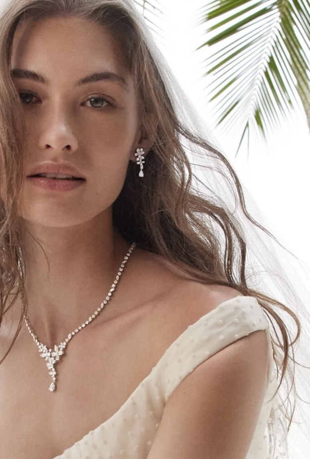 أقراط شاندلير فاخرة مناسبة لعروس 2023