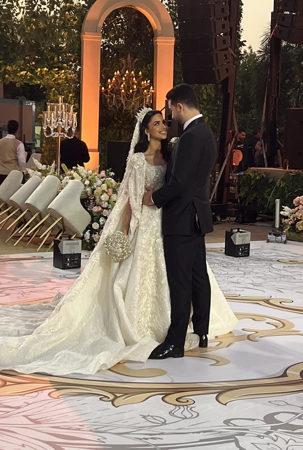 ابنة حميد الشاعري خلال حفل زفافها