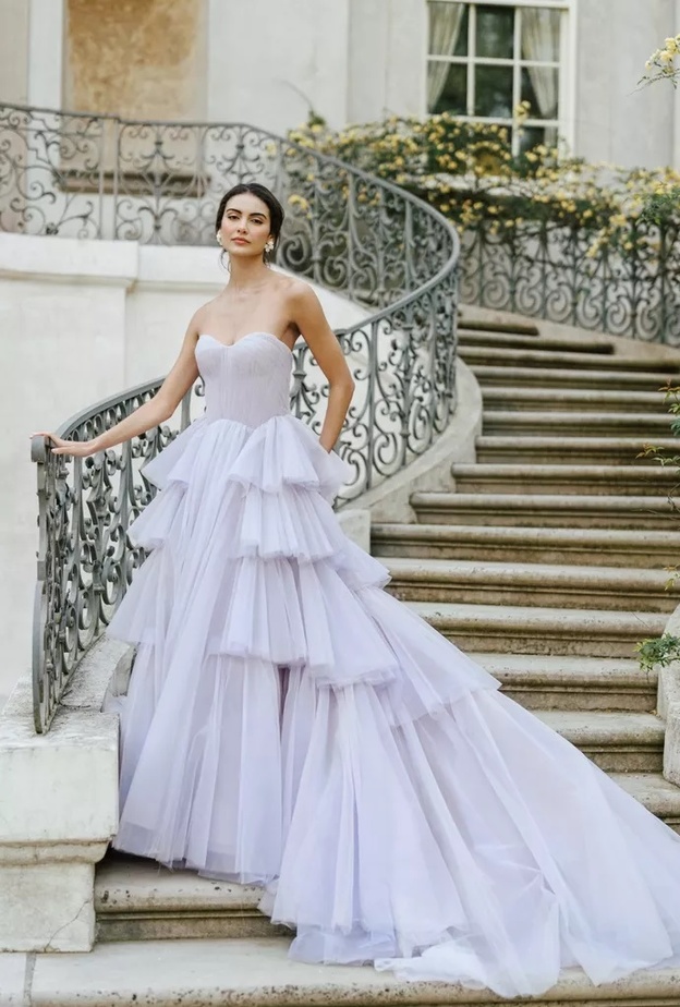 موديلات فساتين زفاف باستيل لإطلالة عصرية