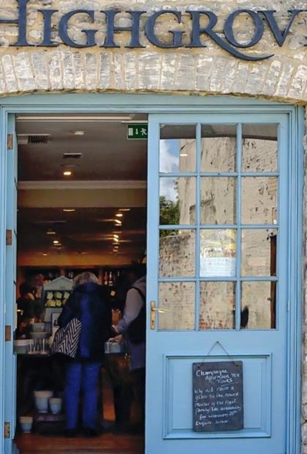 أغلى المنتجات التي تباع في متجر مزرعة الملك تشارلز الثالث