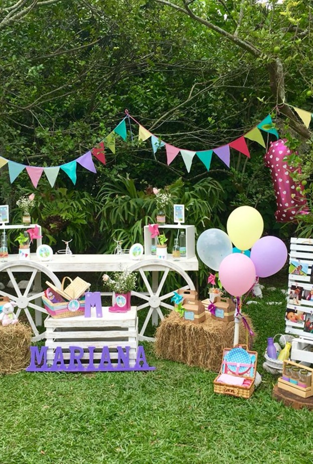 أفكار لديكورات حدائق المنزل للحفلات الصيفية