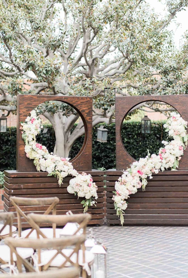 أفكار مبتكرة لحفلات الزفاف بأشكال القلوب