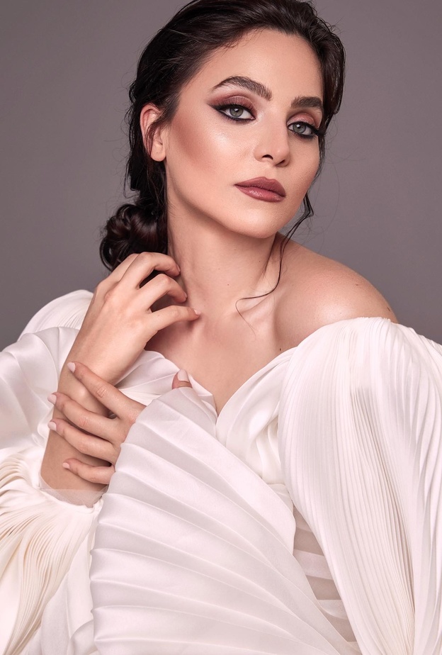 مزيّن الشعر ميشالزيتون لـ "هي": نتجّه نحو حقبة التسعينات بتفاصيل موضة العروس