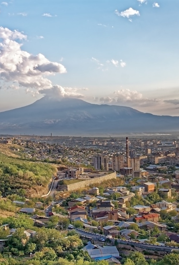 اكتشفوا متعة السياحة في يريفان أرمينيا وأجمل أماكن سياحية في يريفان بواسطة Makalu