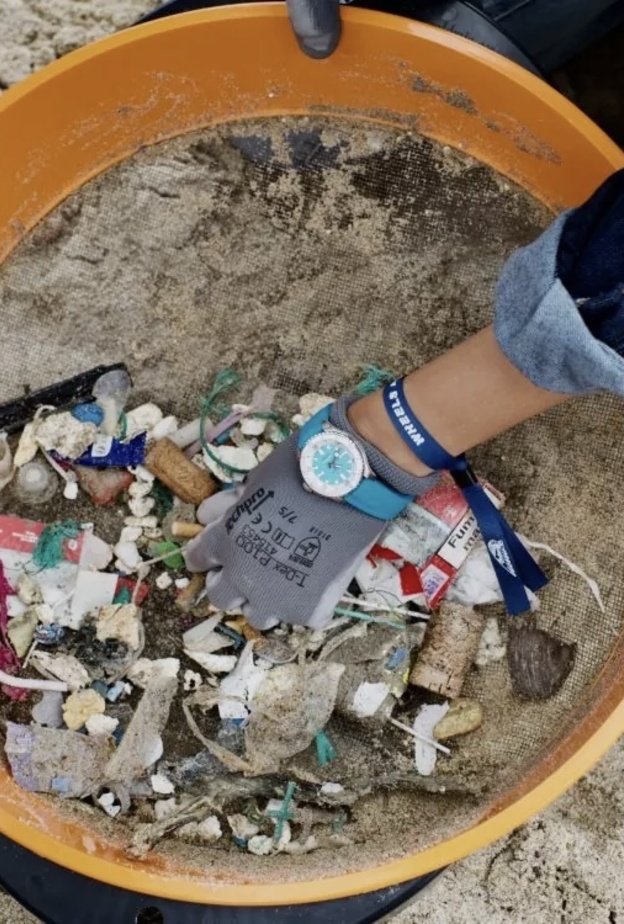 دار Breitling تتعاون مع  مؤسسة Surfrider من أجل محيط أكثر نظافة وصحة