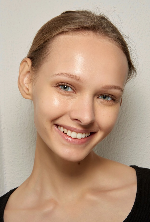 تجميل وتوريد اللثة بالليزر وأهم فوائدها