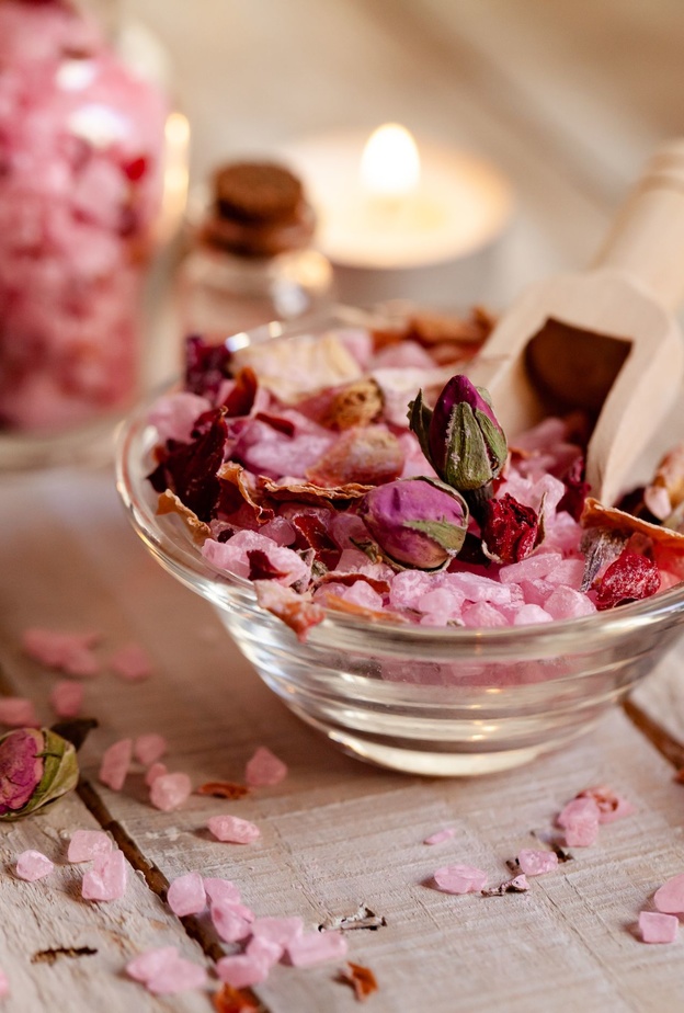 ترتبط بعض الأحجار الكريمة بمشاعر الحب