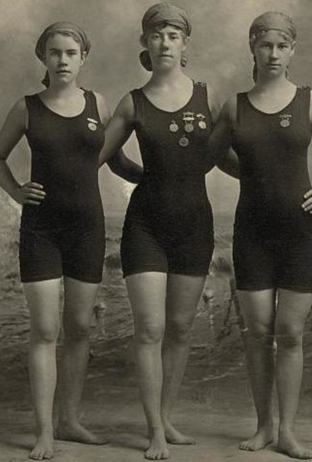سباحات من عام 1920 مشاركات في أحد البطولات
