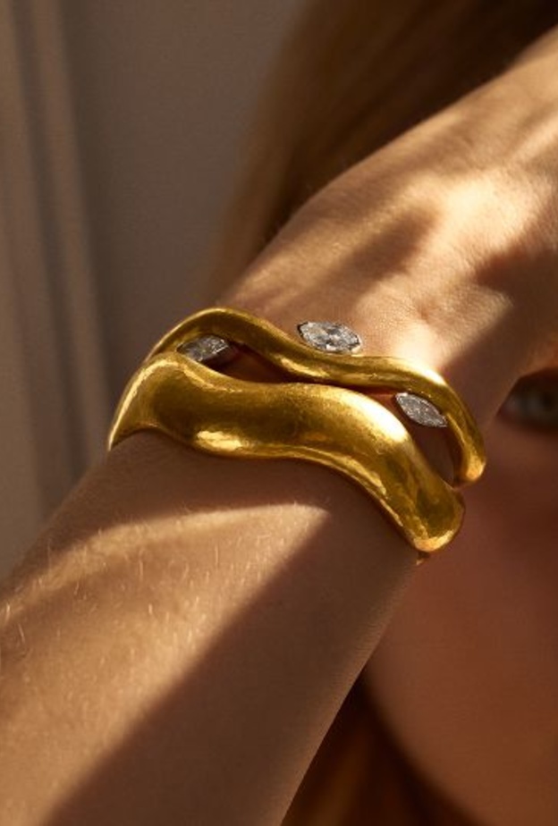 سوار Marquise المرصع بالألماس من بيل بيرون Bel Perron