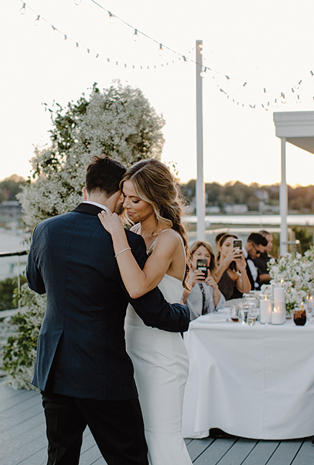 ضعي أعداد ضيوف زفافك في الاعتبار عند التخطيط لحفل زفافك في المزرعة