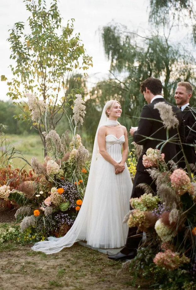 فستان زفاف آنا صوفيا روب AnnaSophia Robb