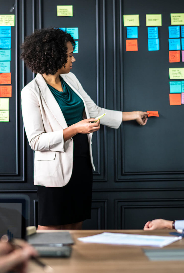 كيف تطورين مجموعة مهاراتك لتعزيز حياتك المهنية؟