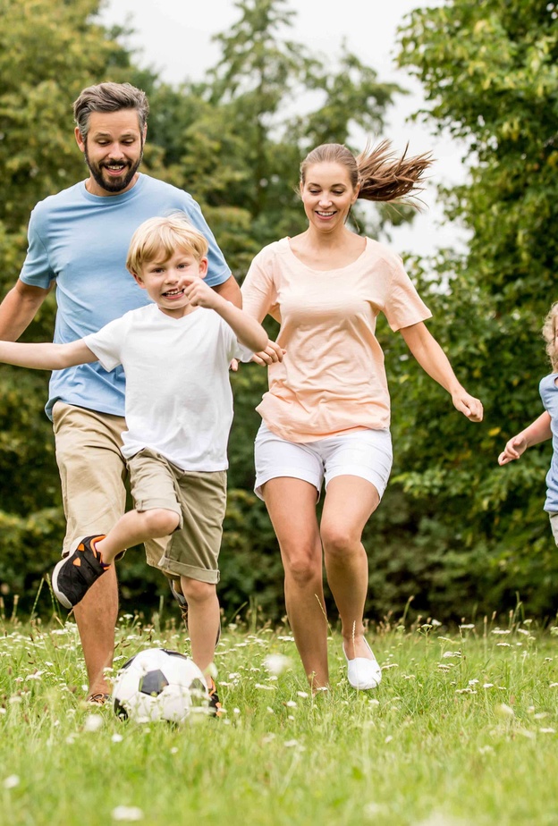 مشاركة الآباء للأبناء تحقق متعتهم خلال العطلة الصيفية وتزيد من استجابتهم للتعلم لتحقيق التوازن بينهما