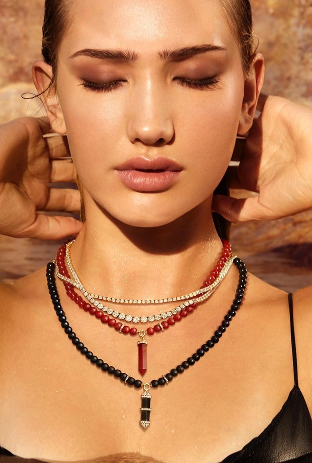 من مجوهرات ياتاغان في أسبوع الموضة في باريس