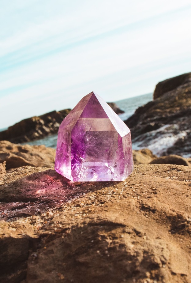 يبدّد الجمشت مشاعر الحزن