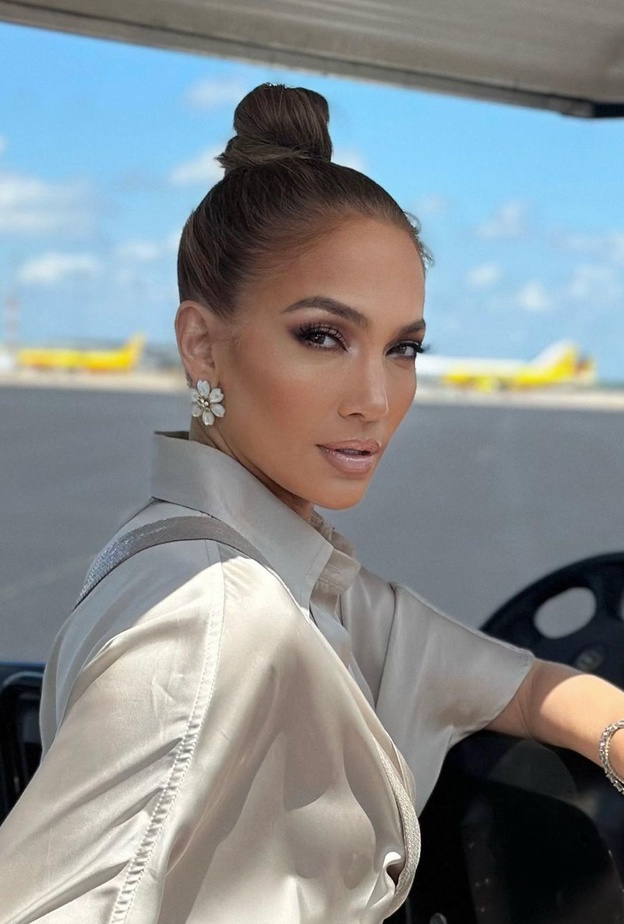 تسريحات شعر سهلة التطبيق أثناء ممارسة الرياضة من وحي النجمات ..تابعي الخطوات