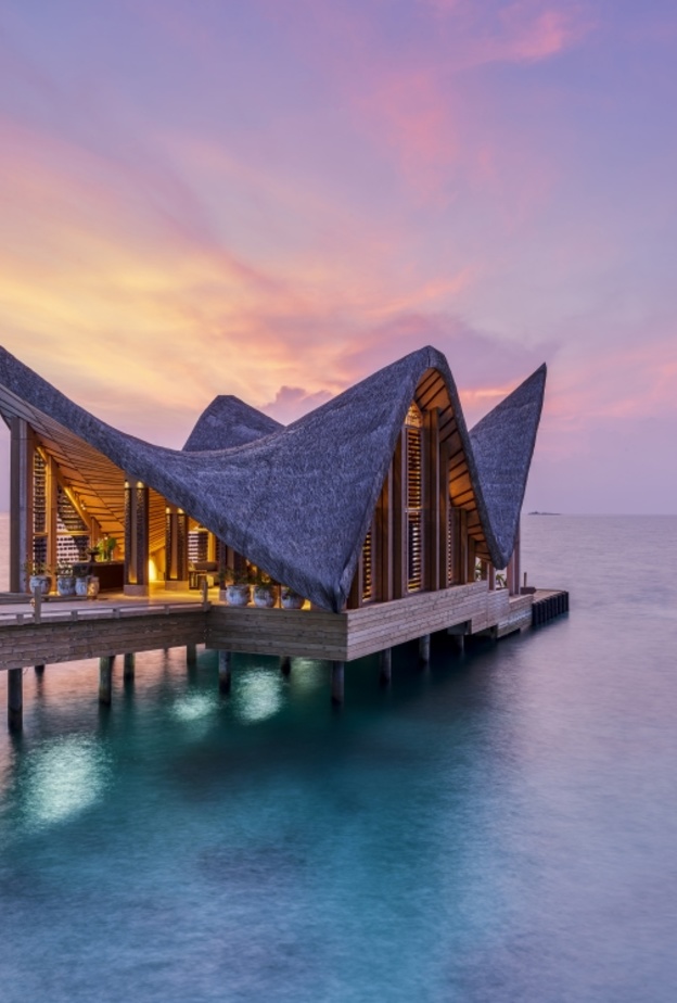 منتجع جُوالي المالديف يتعاون مع هوم بيكري