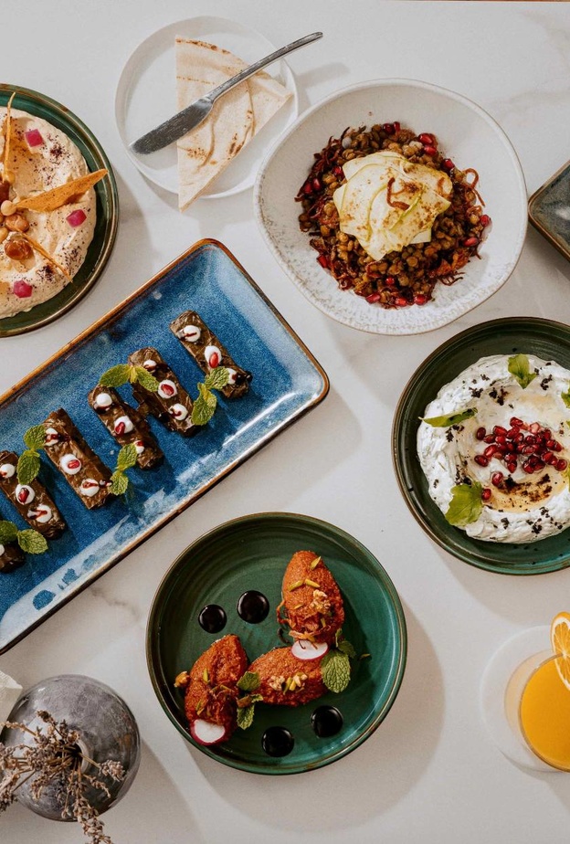 "العنوان دبي مول" يطلق قائمة طعام جديدة تضم تشكيلة من مأكولات الشرق الأوسط العصرية في مطعم كابانا