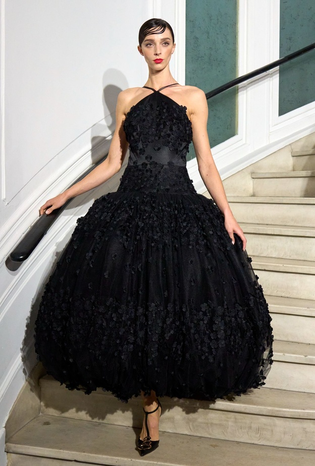 فساتين منفوشة تمنحك إطلالة غير تقليدية هذا الصيف