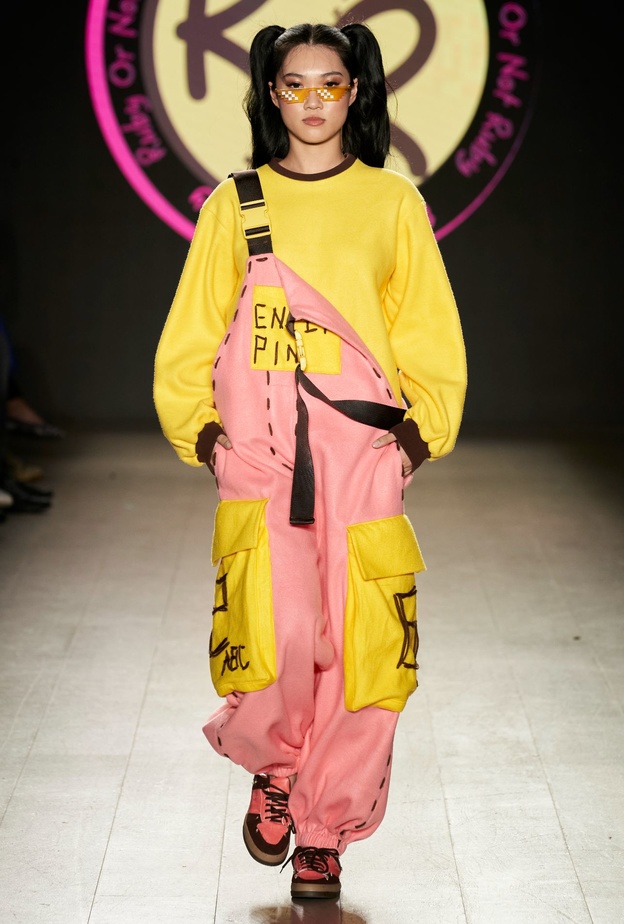 تجنبي الأخطاء الشائعة في الموضة أثناء العمل لتظهري بمظهر احترافي ومتألق