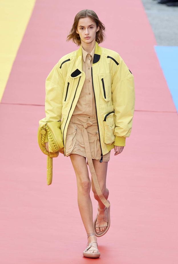 الجاكيتات الرياضية أبرز الصيحات المريحة واليومية