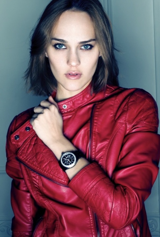 دور مجوهرات عالمية تطرح ساعات خاصة وحصرية لمزاد One Watch الخيري