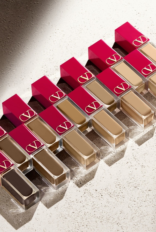 VALENTINO BEAUTY تطرح كونسيلر   VERY VALENTINO الجديد