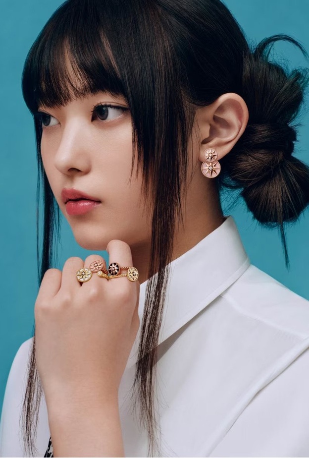 أجمل ابتكارات ديور لمجوهرات ذهب راقية هذا الصيف