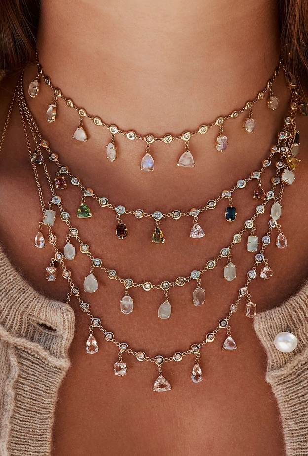 أحدث اصدارات المجوهرات العصرية لاطلالتك في صيف 2023