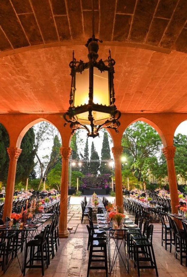 العروسان وسيرة الزفاف الفينتيج