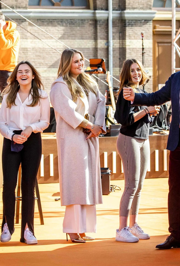 أفراد عائلات ملكية وقعوا مشكلات وتعرضوا للانتقاد مؤخرا