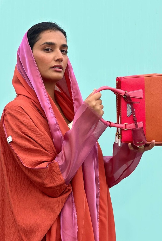 بمناسبة اليوم المرأة الإماراتيةتعرفي على مدونات موضة اماراتيات لمعن في عالم الأزياء