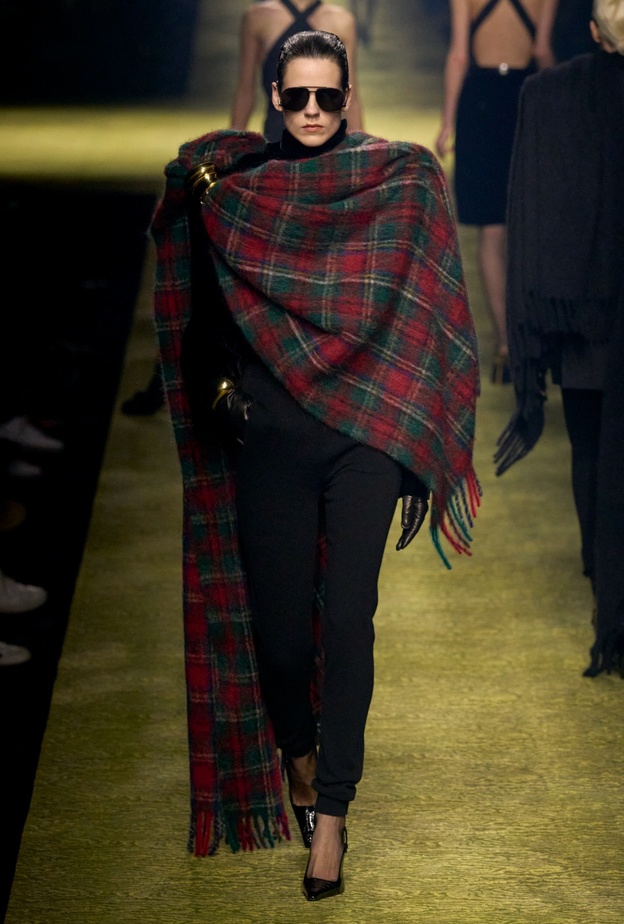 8 صيحات ستنقلكِ إلى موسم خريف 2023 بأناقة وسحر لا يقاوم