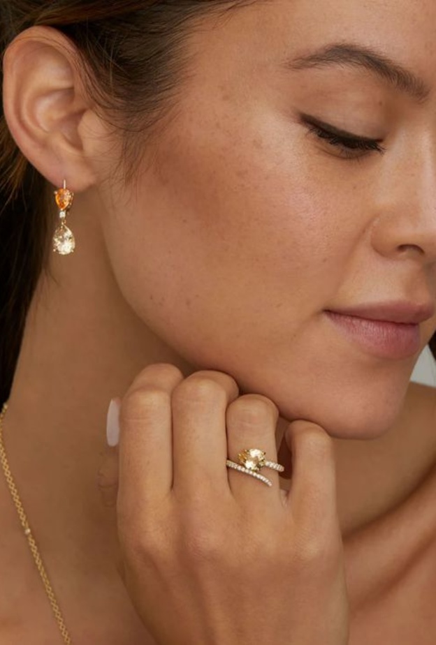 أجمل مجوهرات صيف 2023 مستوحاة من أشعة الشمس