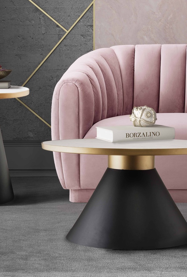 ديكورات طاولة غرفة المعيشة باللون الأبيض الصريح