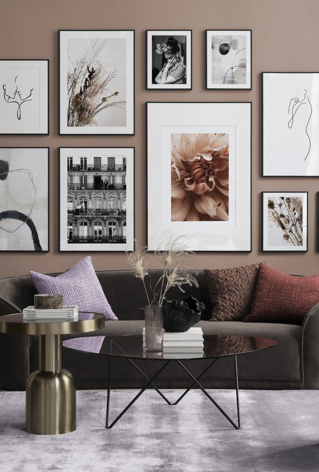 لوحات مميزة لغرفة معيشة عصرية وأنيقة