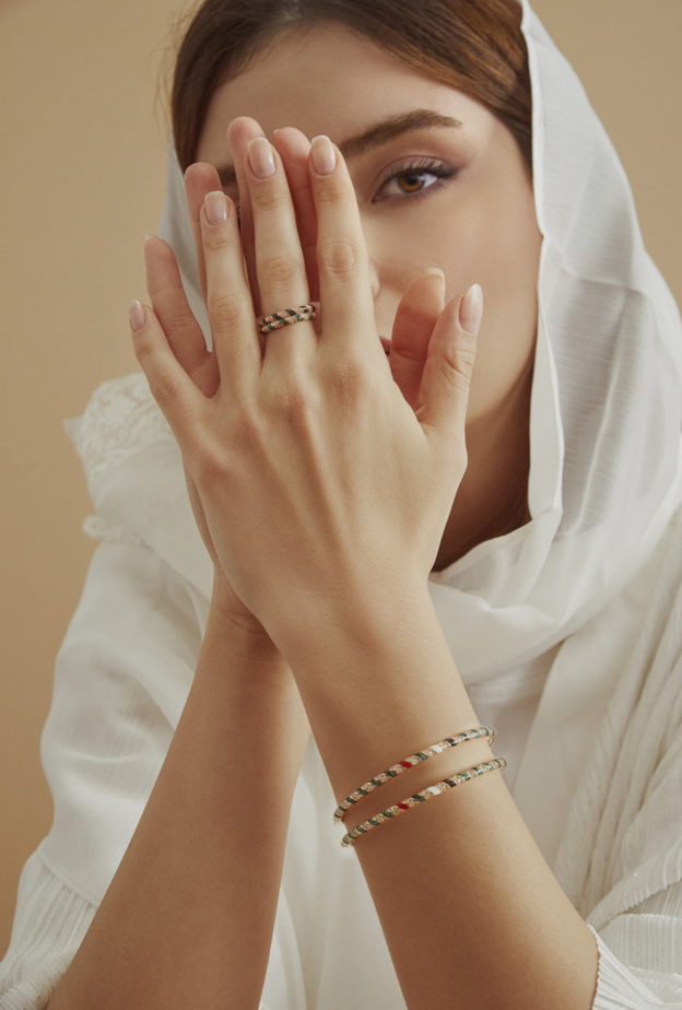 مجوهرات ناعمة بلون العلم الإماراتي من متجر ترزيهان